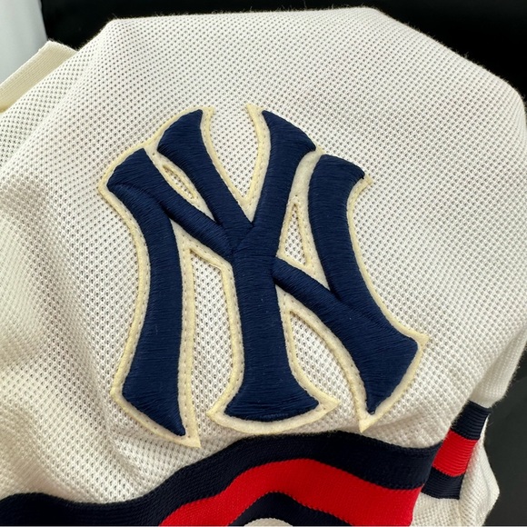 Gucci x MLB NY Yankees Short Sleeved Polo Shirt - Picture 10 of 11